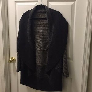 Tri color circular knit sweater